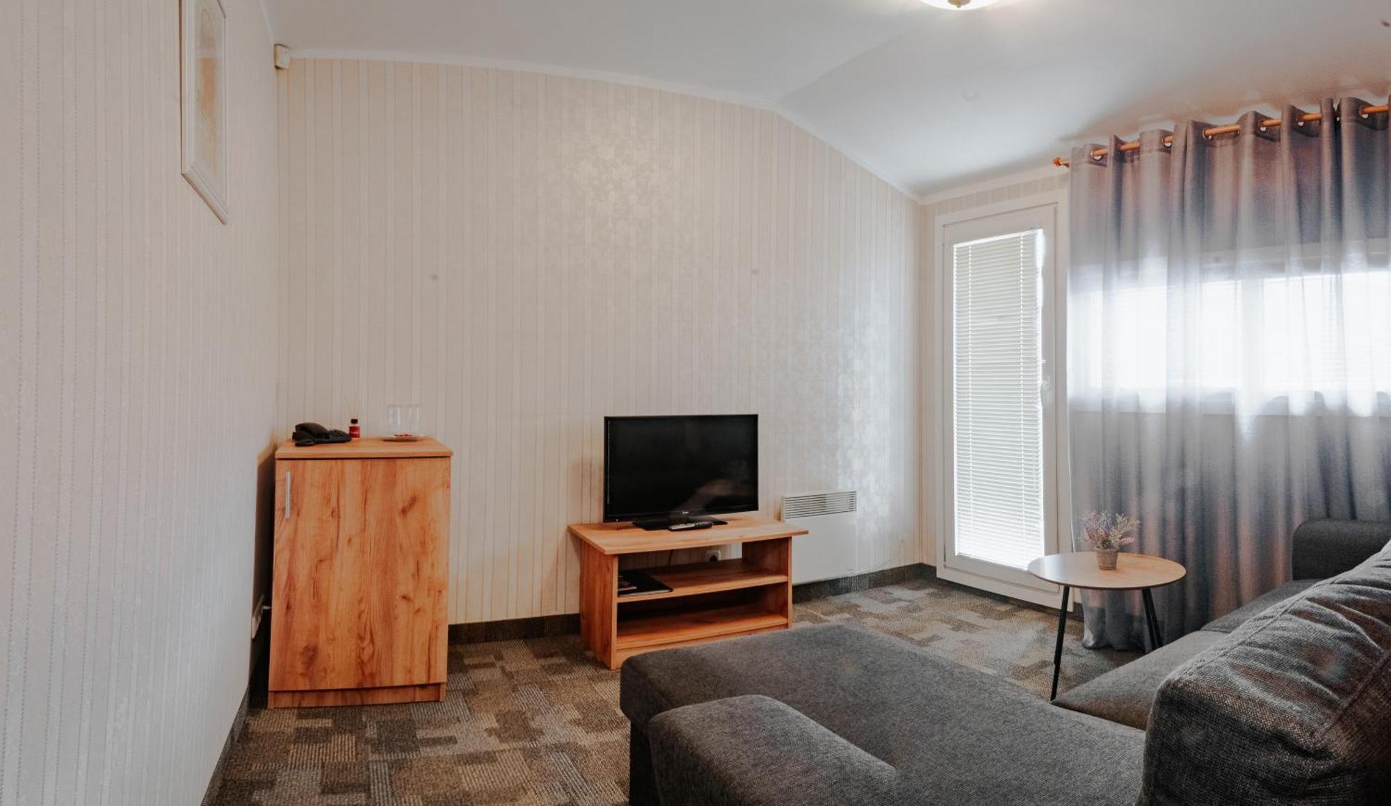 Hotell Wironia Jõhvi Exteriér fotografie